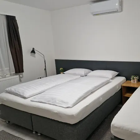 Aqfel Airport Appartement Vecsés